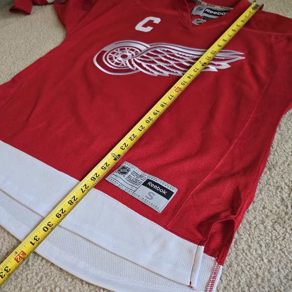 Nicklas Nik Lidstrom Detroit Red Wings 2011 Reebok Hockey Jersey Mens Small Unis - Picture 14 of 16